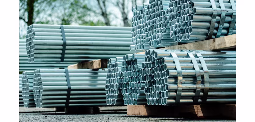 تصویر لوله داربست با ضخامت‌های مختلف در سازه‌های فلزی