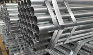 لوله گالوانیزه سبک در انبار فروش