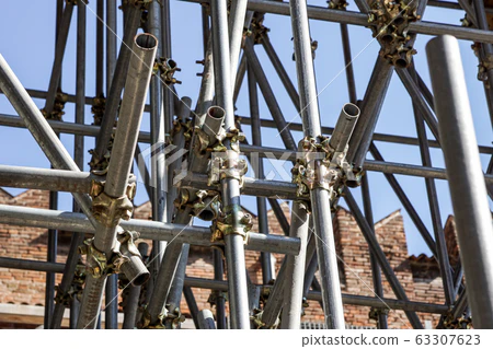 لوله داربستی مقاوم آماده نصب در پروژه